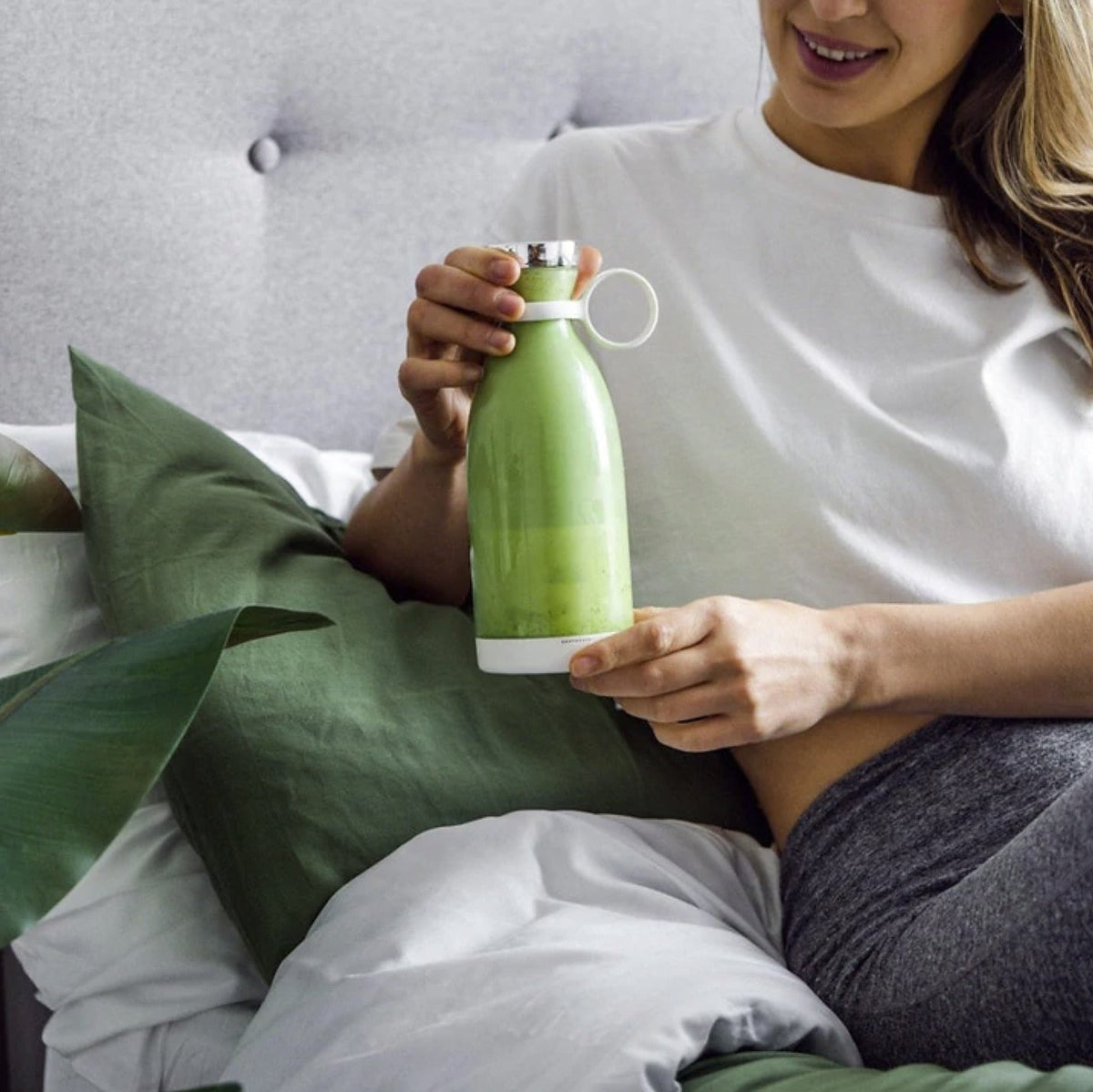 Glowora™ Blender Bottle